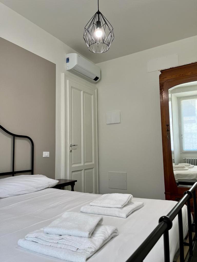 Apartamento Casa De Paoli Stresa Exterior foto